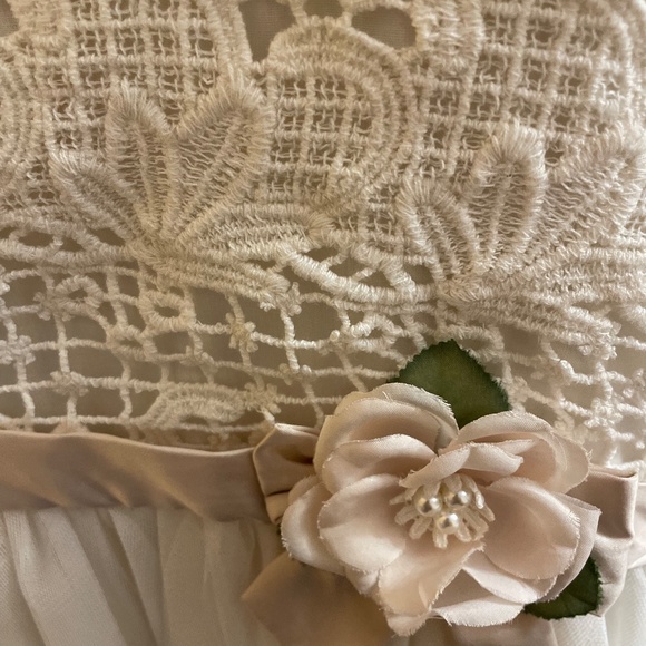 Flower Girl Dress - Picture 2 of 4